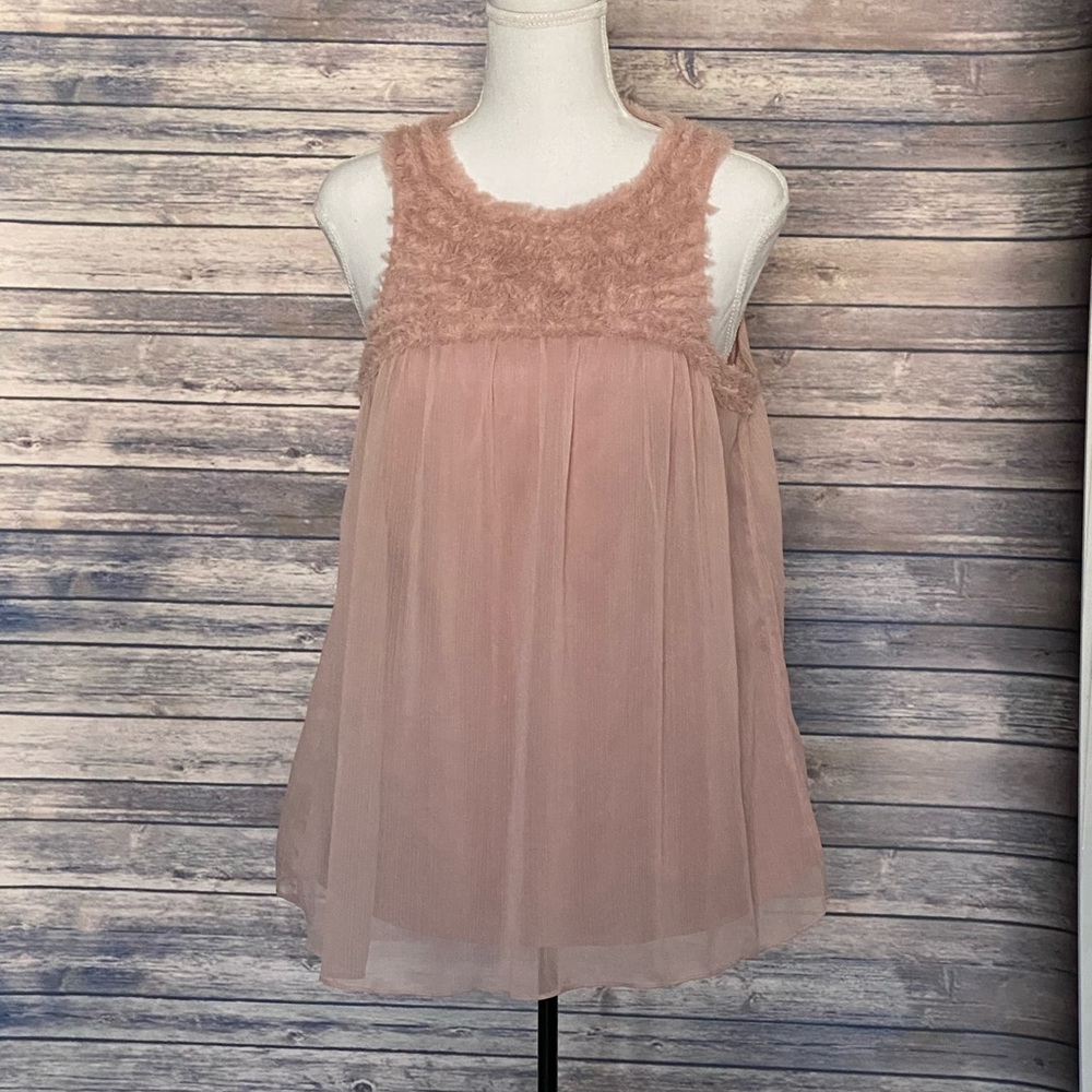 Sleeveless top